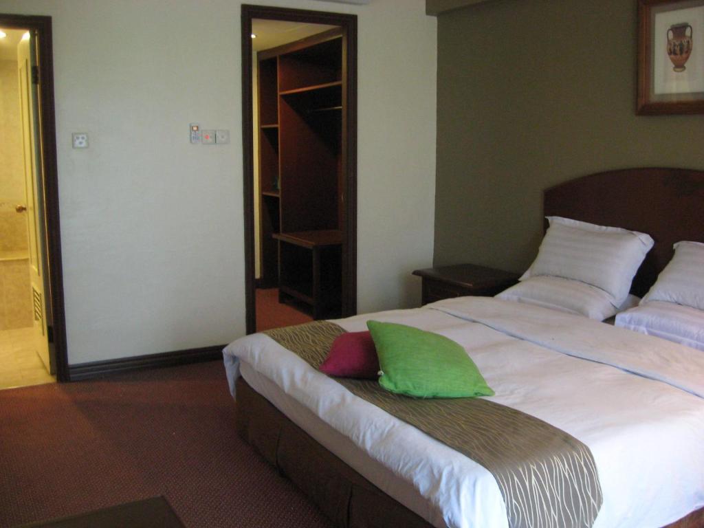 Casuarina Hotel Kota Kinabalu Oda fotoğraf