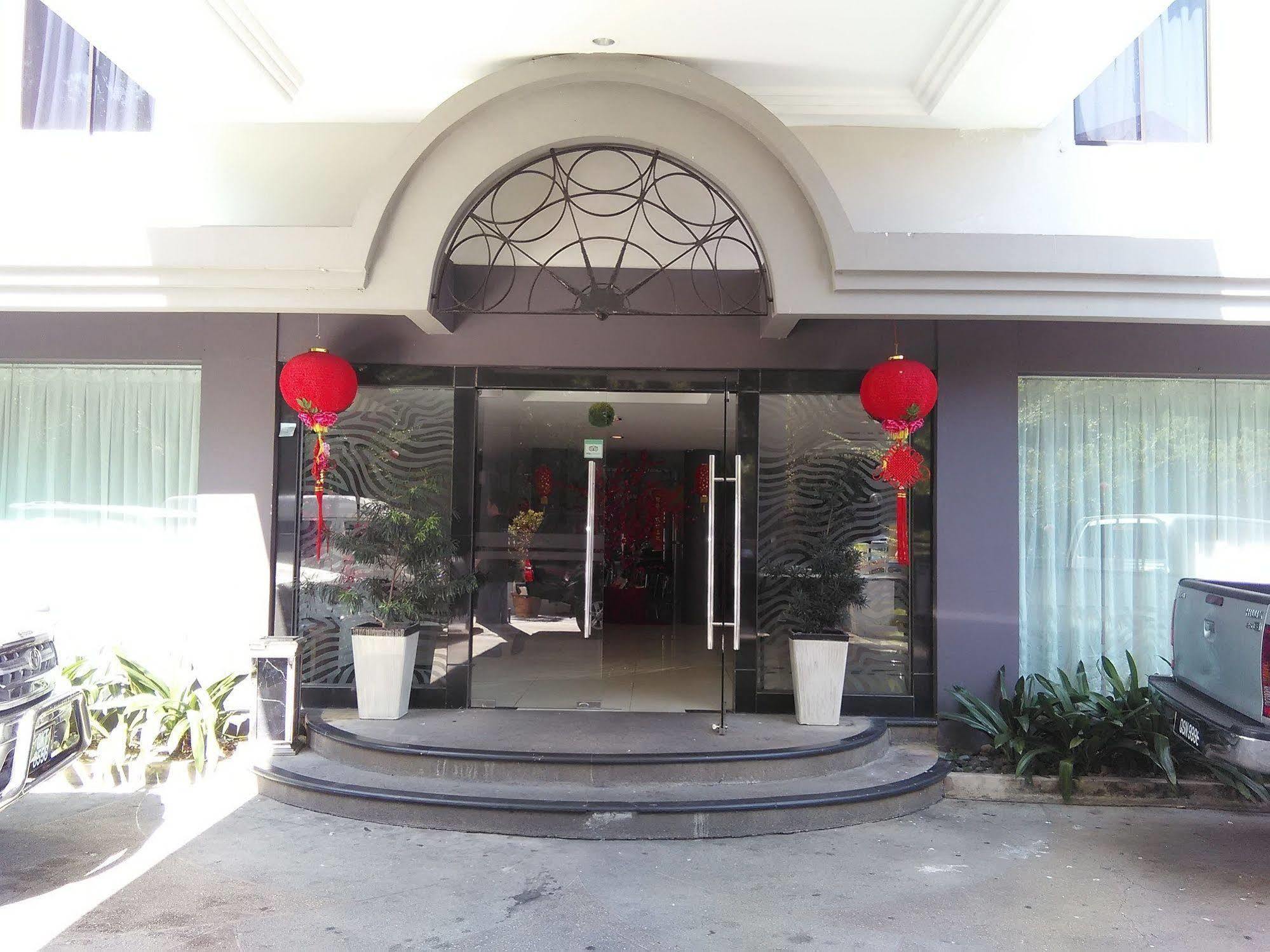 Casuarina Hotel Kota Kinabalu Dış mekan fotoğraf
